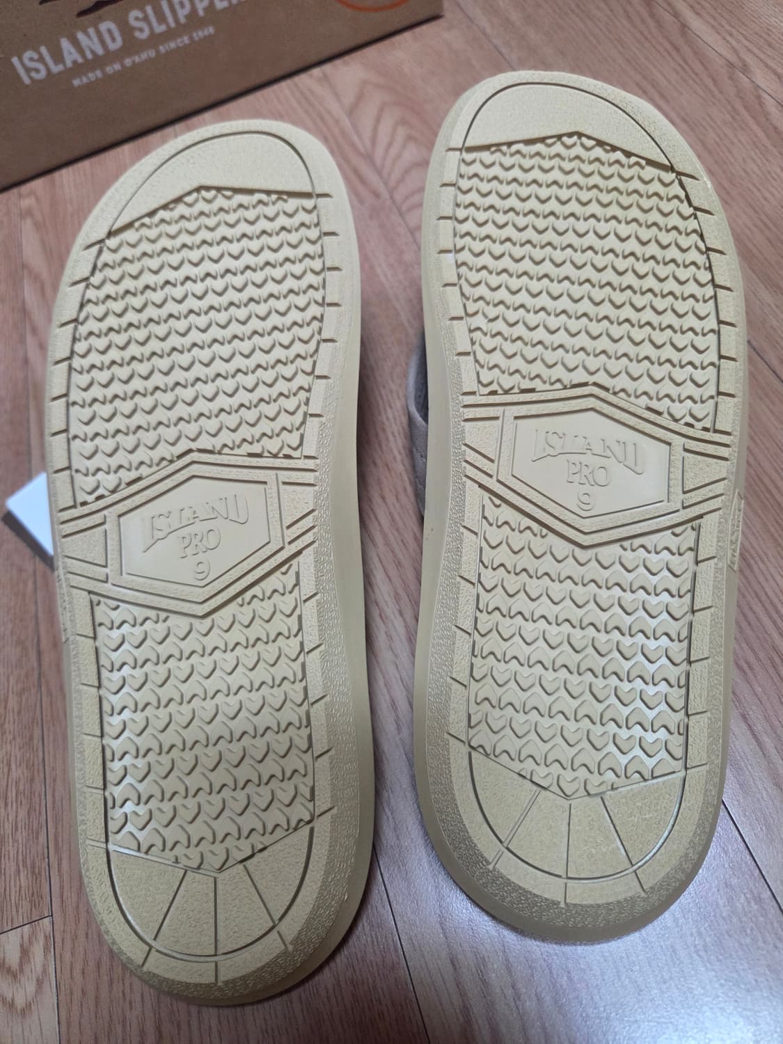 (새상품)아일랜드 슬리퍼 타우페/토프 size9, 270mm 상품이미지5