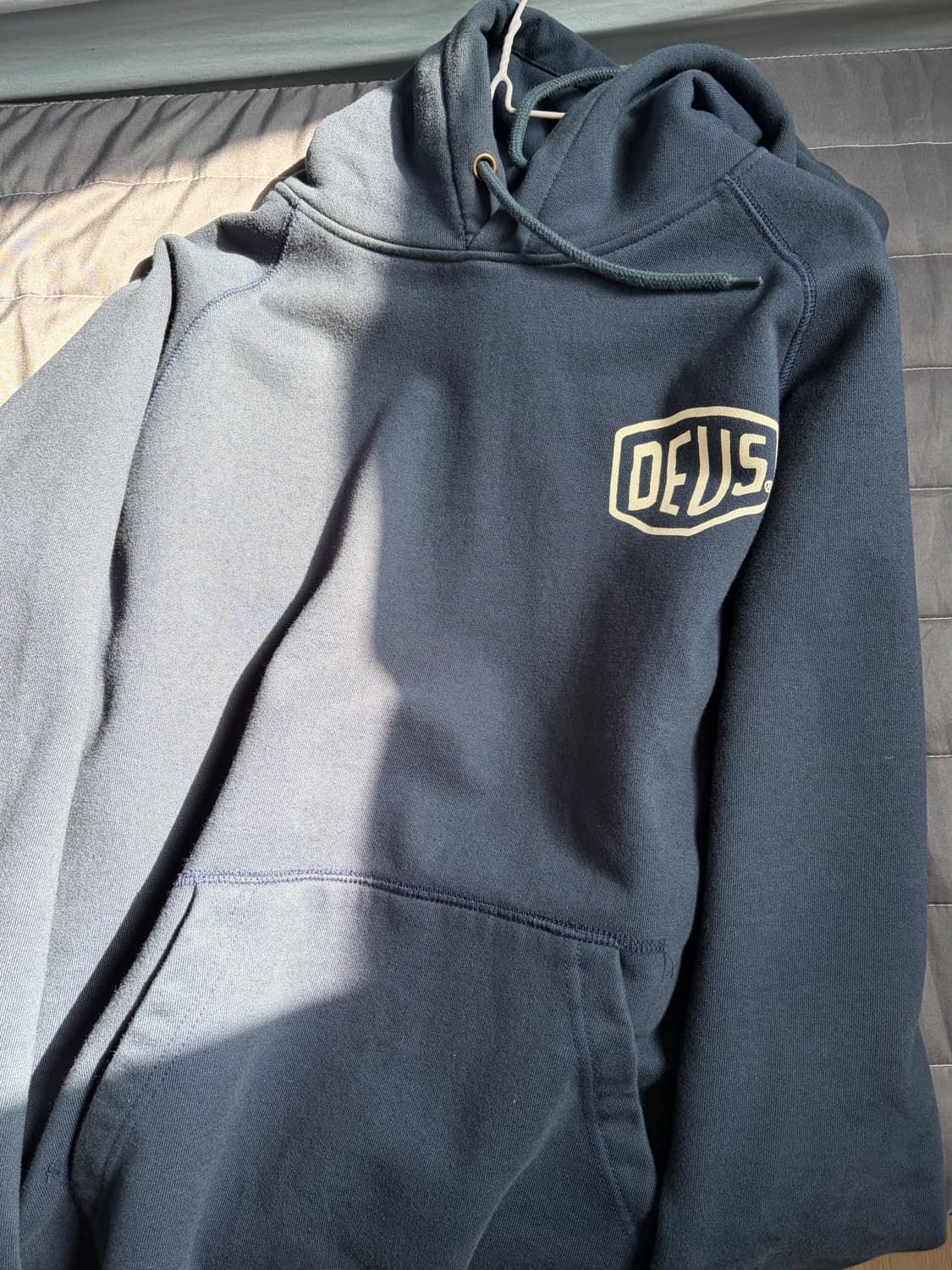 데우스 네이비 후드 L 상품이미지1