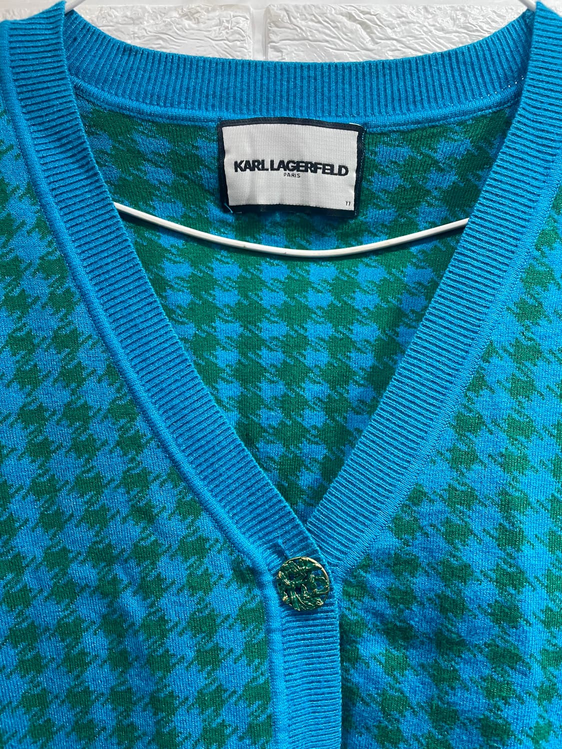 칼라거펠트 금장단추 니트가디건:) 상품이미지3