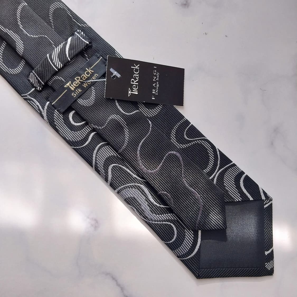 TIERACK 타이렉 넥타이 블랙 새제품 8.7cm S등급 K2062
 상품이미지7