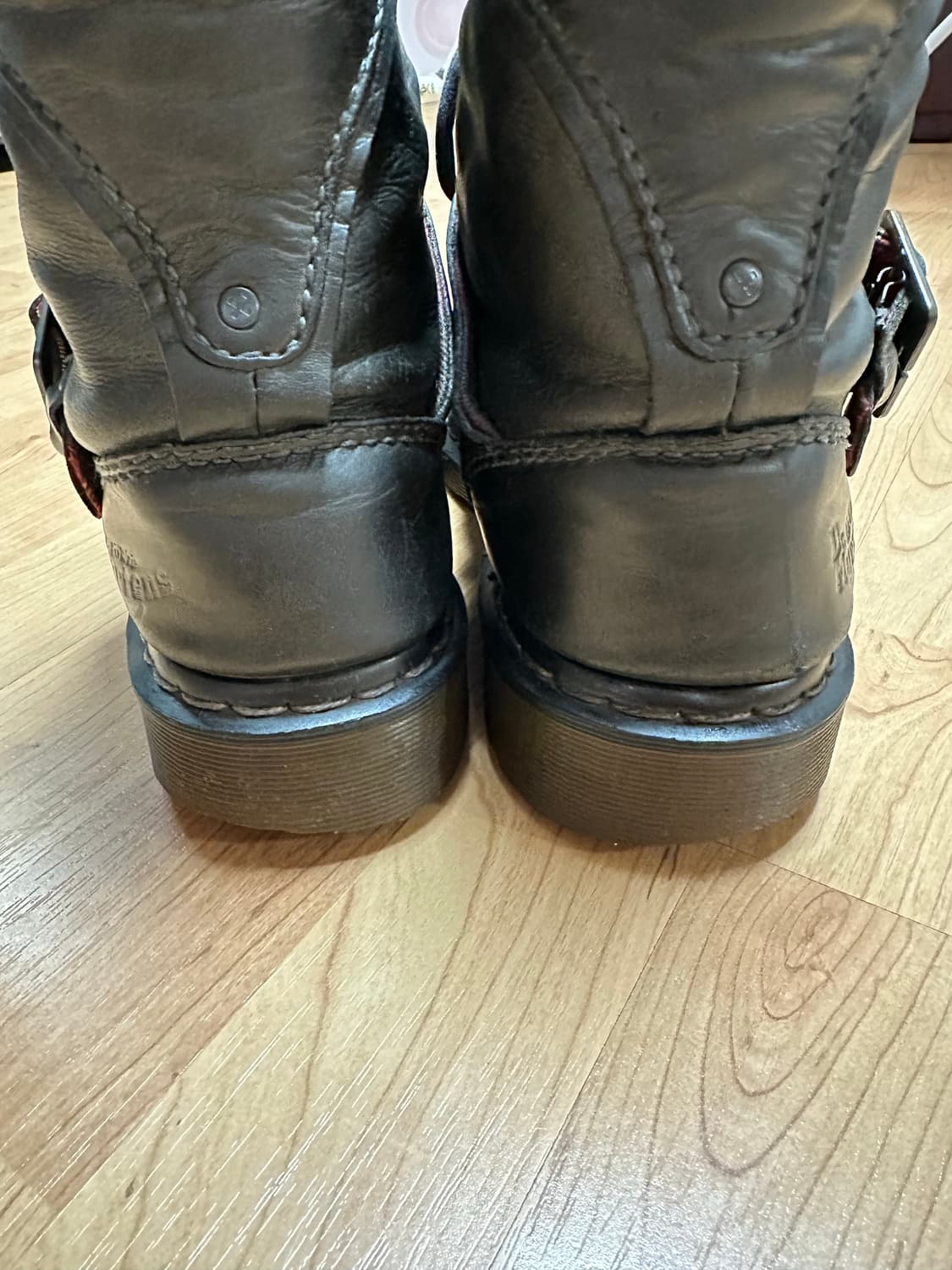 닥터마틴 트라이엄프 블랙 UK10 290 상품이미지4