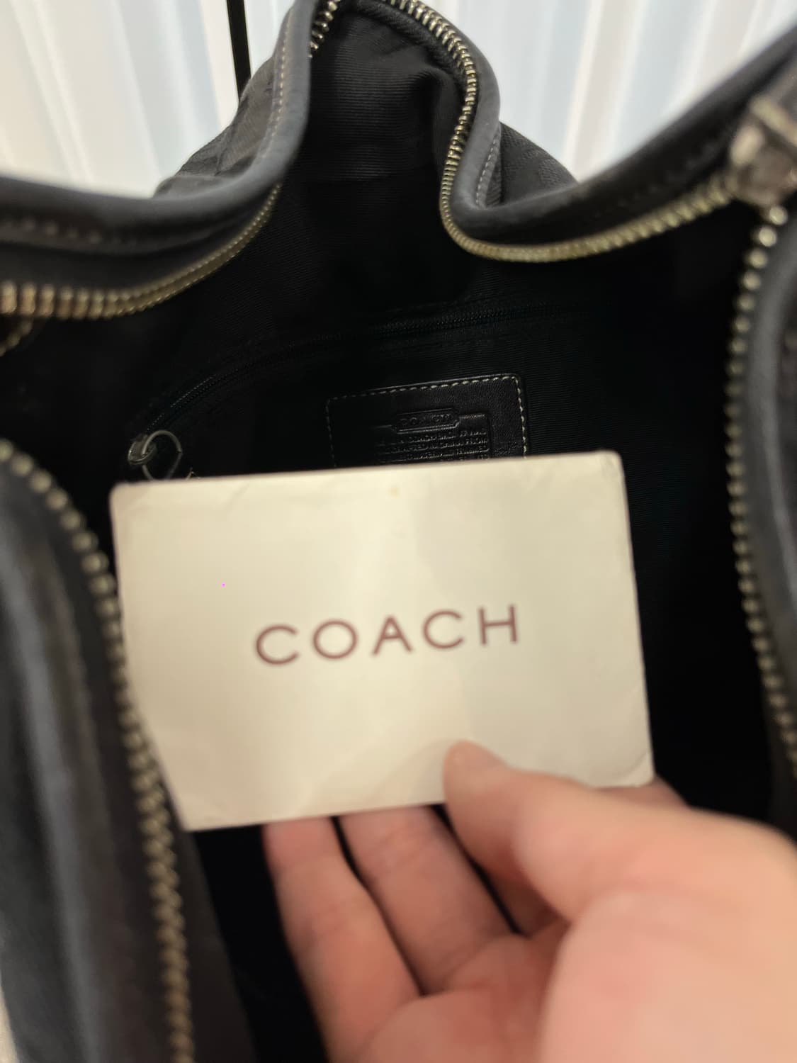 Coach Black Half Moon Bag 상품이미지8
