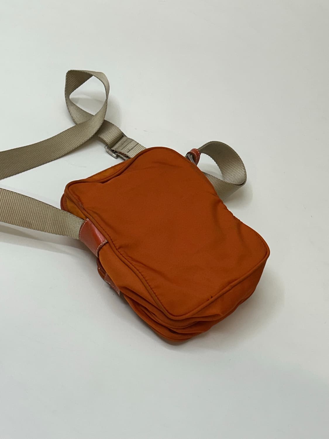 Prada 프라다 나일론 스몰링 크로스백 상품이미지4