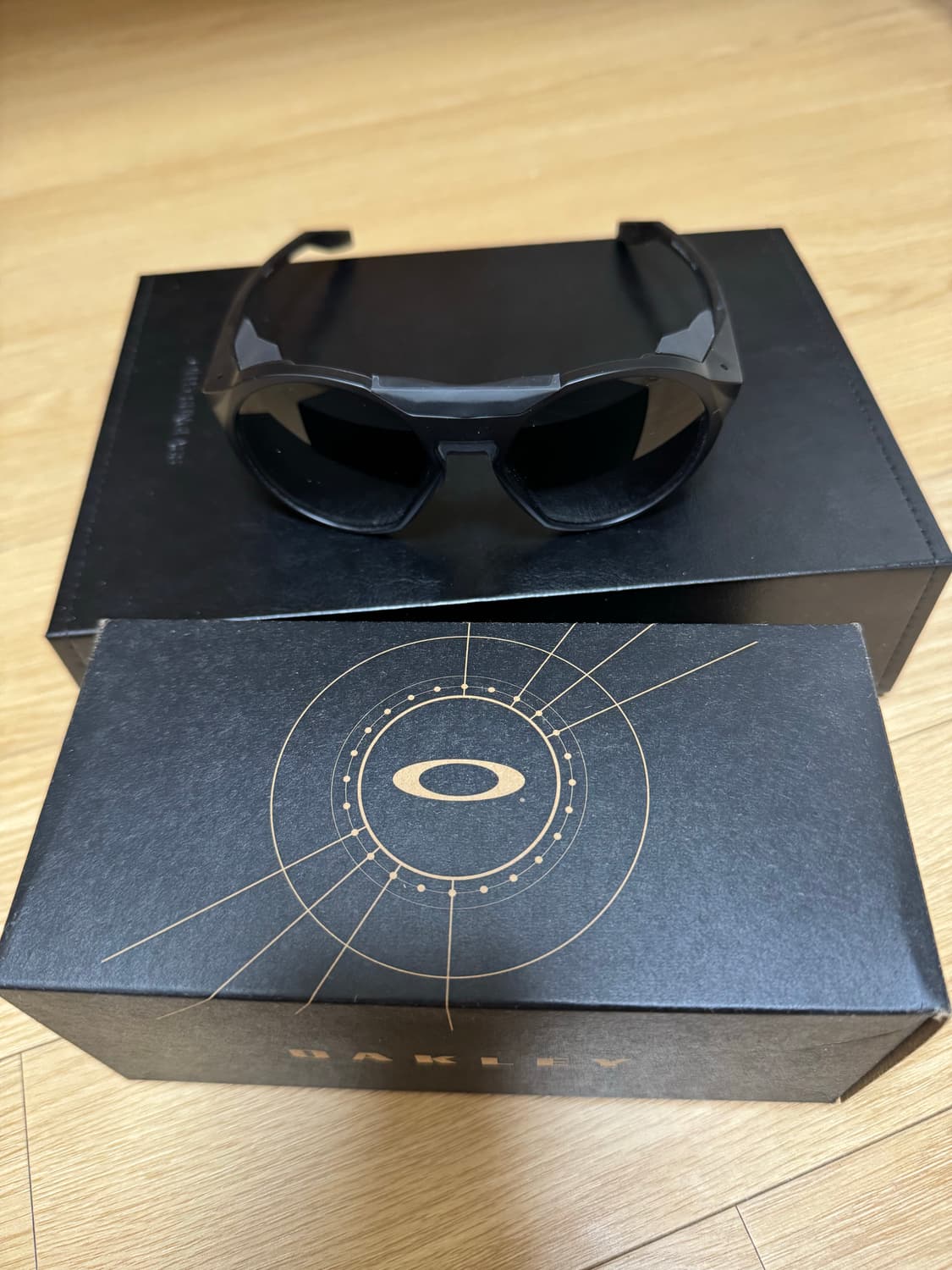 오클리 클리프덴 선글라스 (매트블랙) 상품이미지3