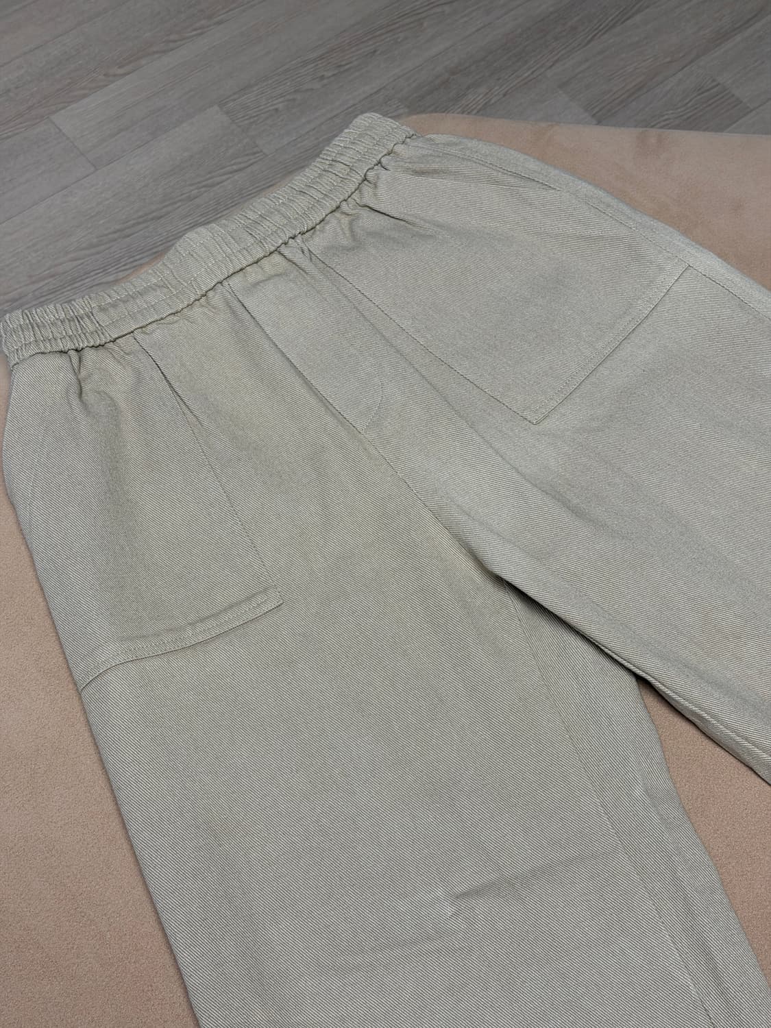 썸녀 옥시토신을 분비시킨 그리너리 크리드 코튼 퍼티그 밴딩팬츠 베이지 상품이미지3