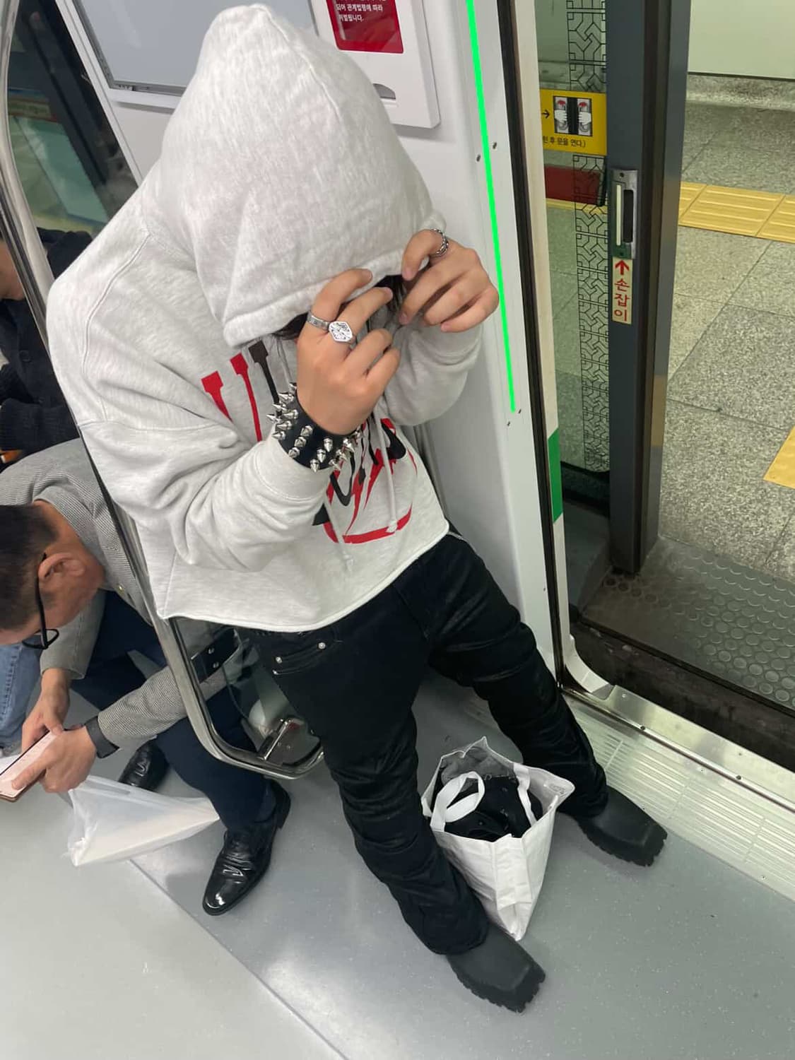 브이론x프라그먼트 후드 상품이미지9