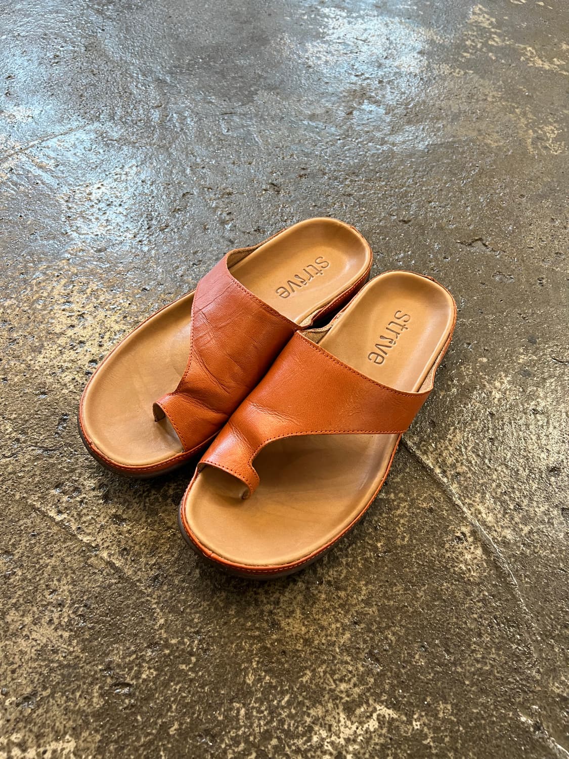 strive 슬리퍼 (240~245mm) 상품이미지1