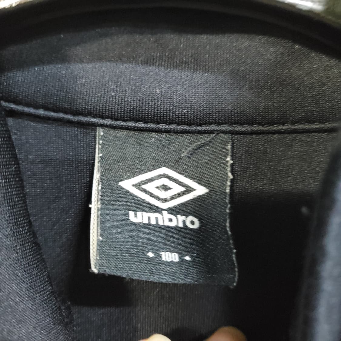 엄브로 네이비 트랙탑 화이트 라인 져지  상품이미지4