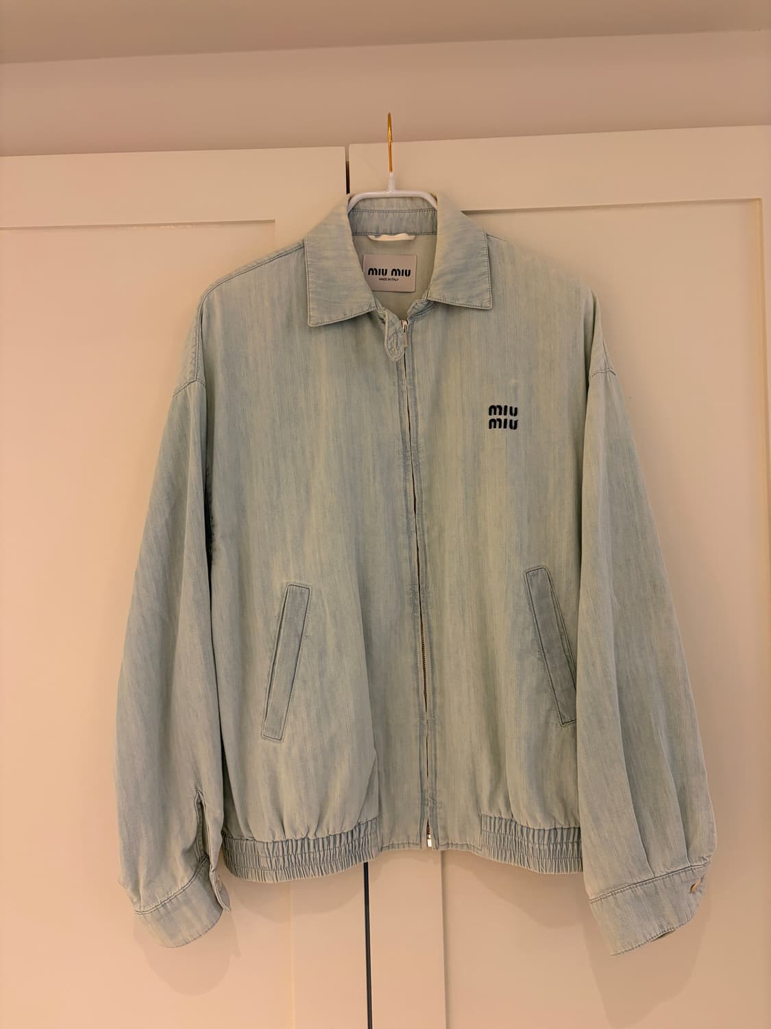 미우미우 샴브레이 블루종 재킷 라이트 블루 38 상품이미지1
