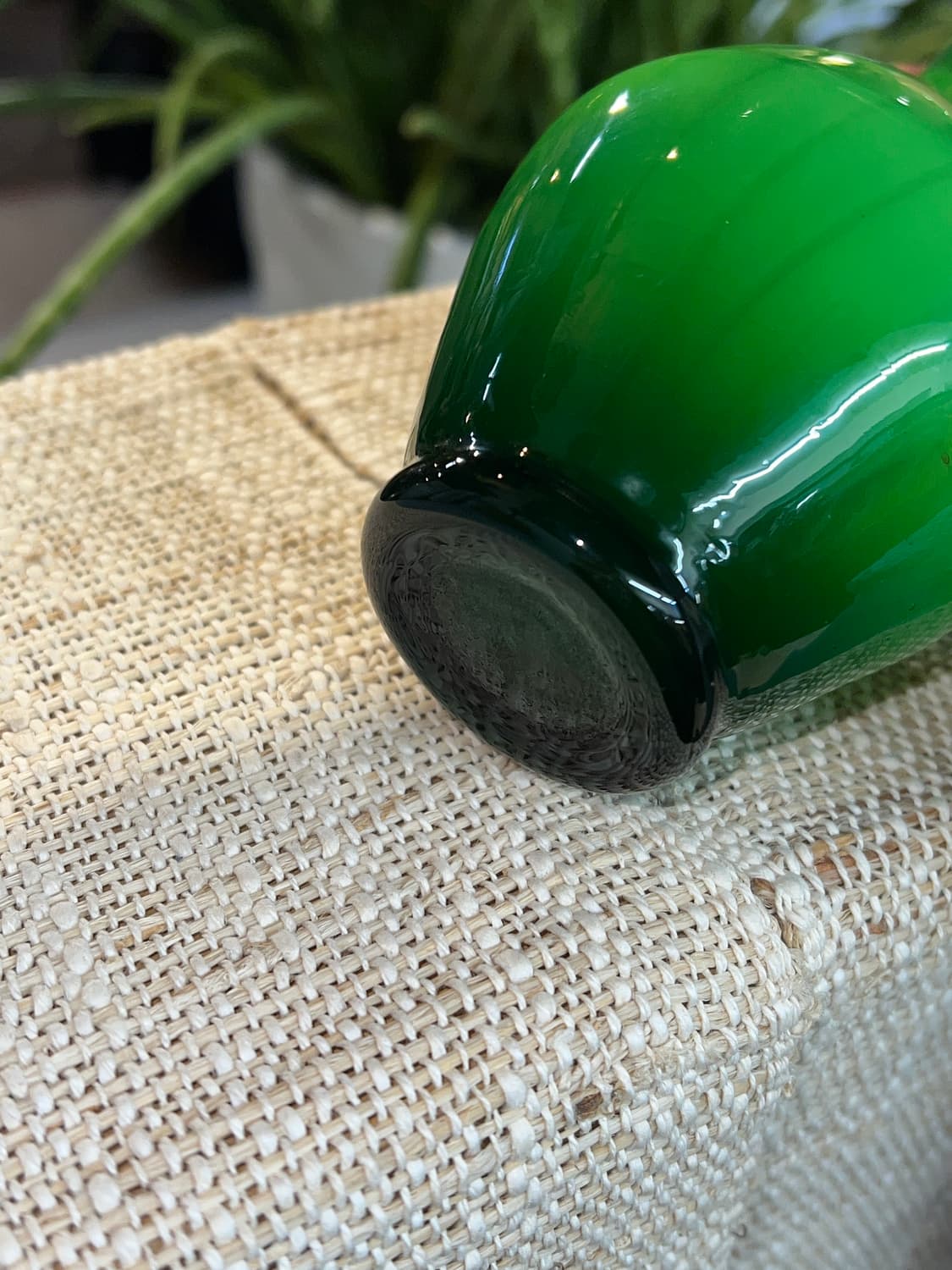 70s Czech Green Cased Art Glass Bud Vase 상품이미지6