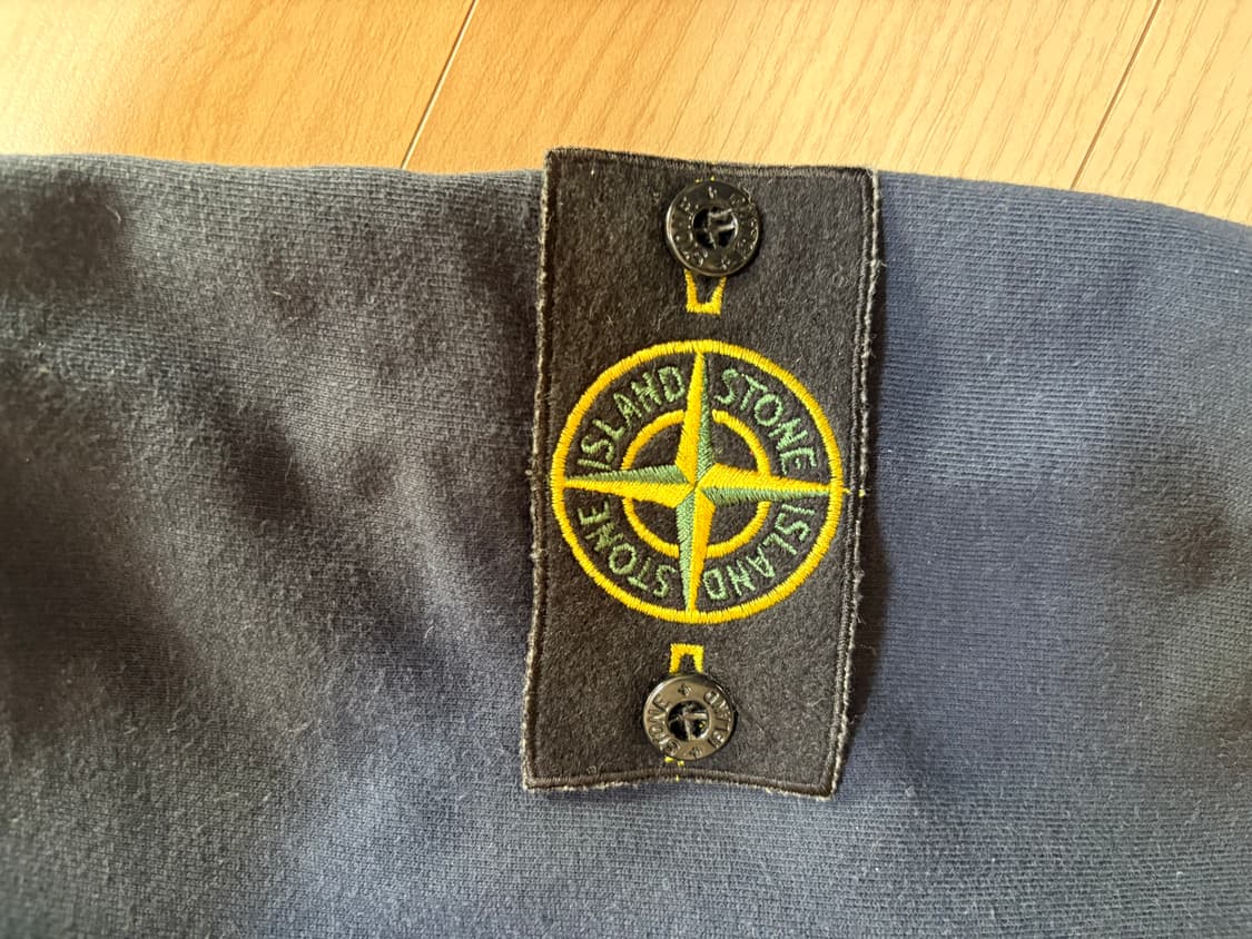 스톤아일랜드 맨투맨 M 팝니다 상품이미지3