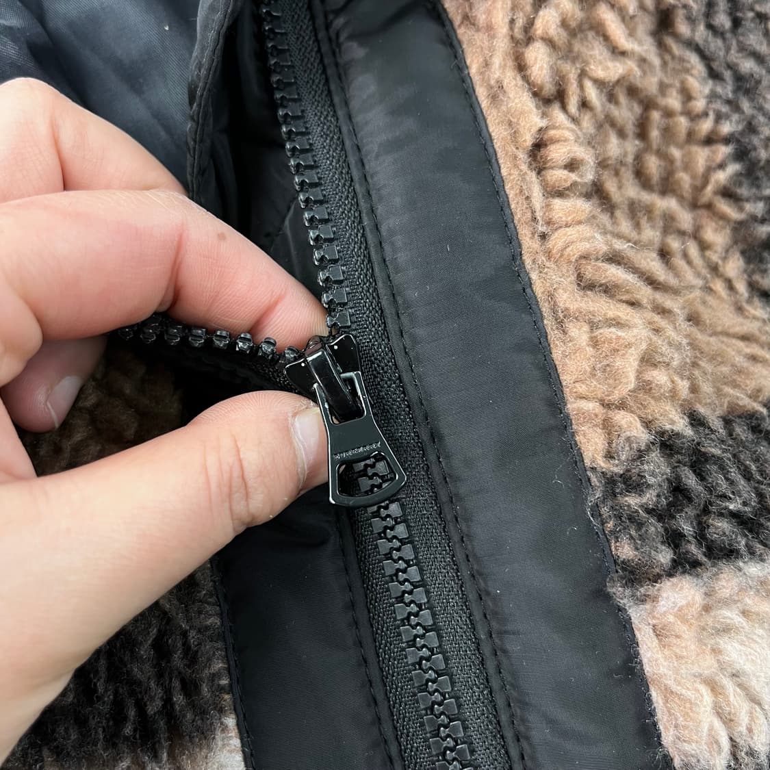 100 버버리 21FW 노바체크 캐시미어 양털 플리스 자켓 상품이미지7