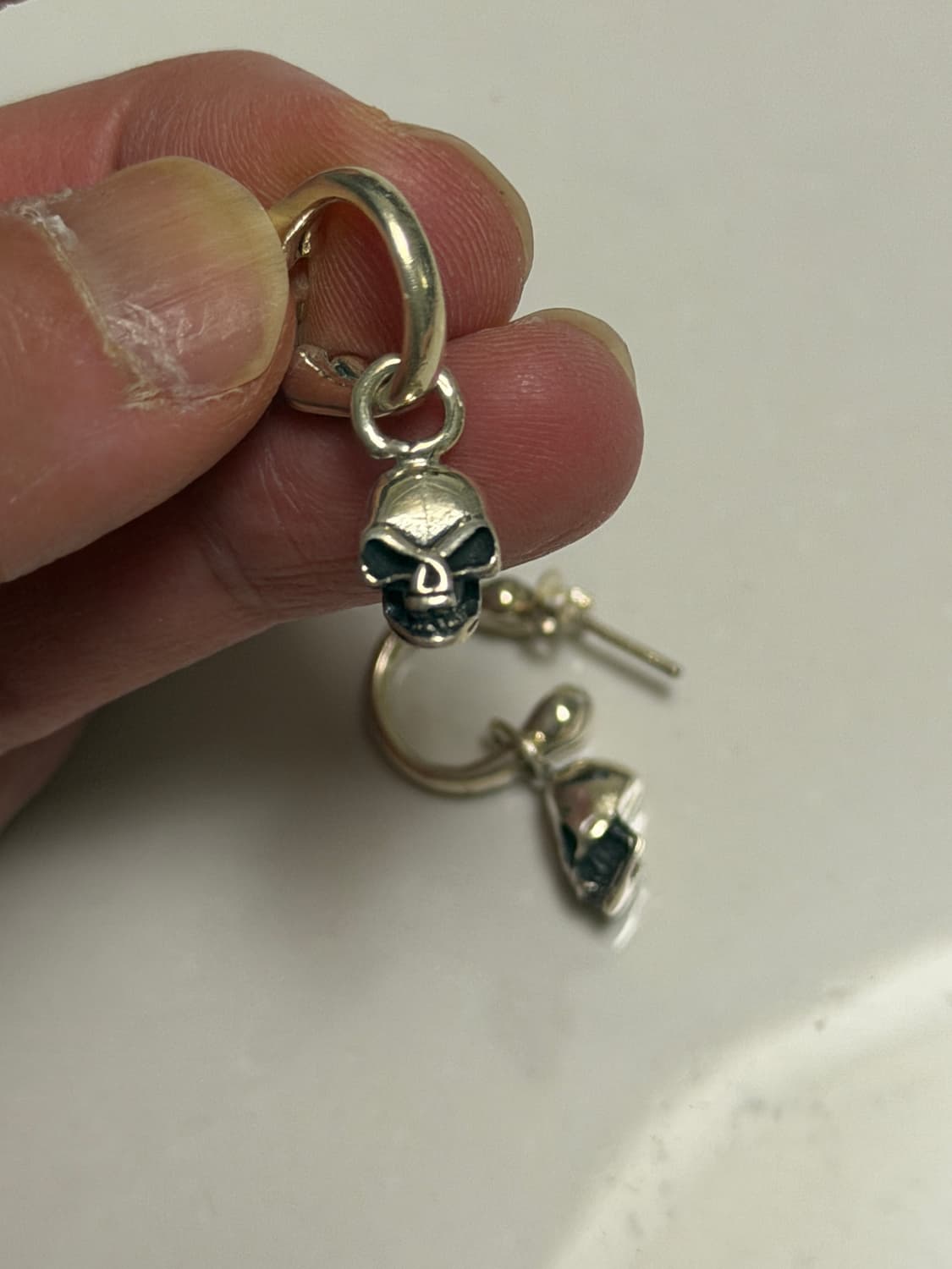 925실버 실버 스컬 댕글 후프 귀걸이 상품이미지1