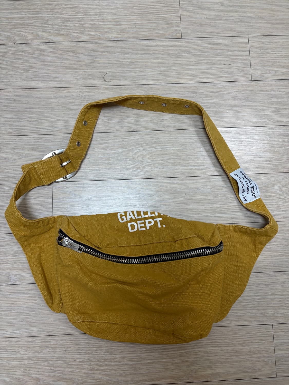 갤러리 디파트먼트 힙색 상품이미지1