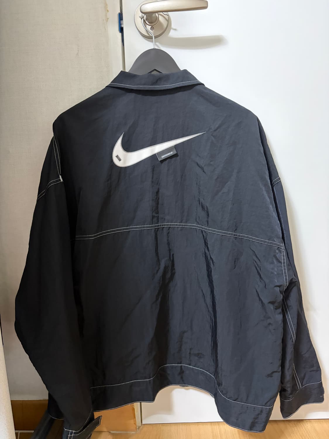 나이키 스우시 바람막이 xl 상품이미지2