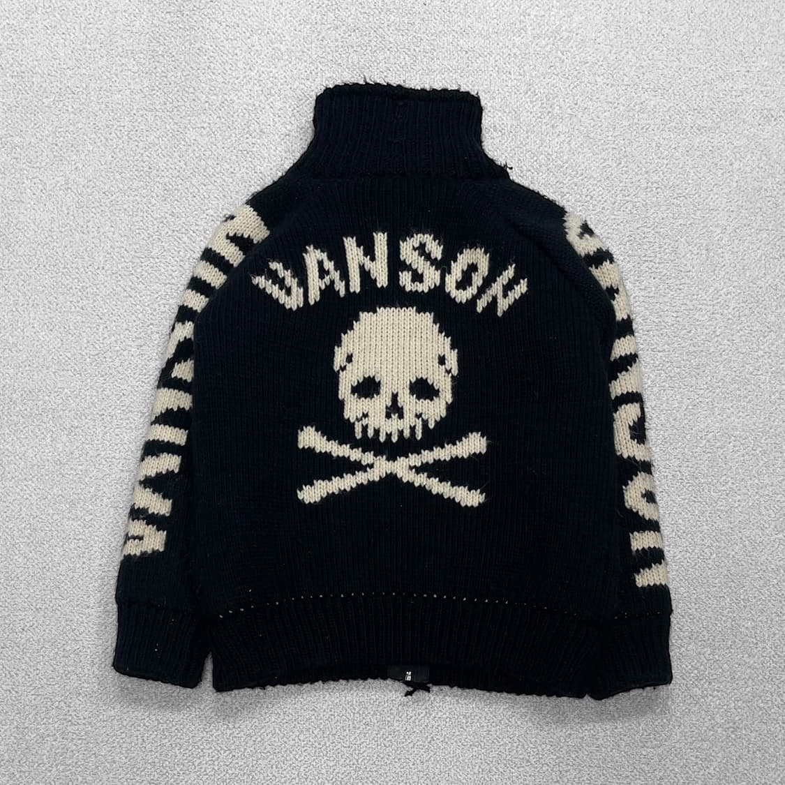 밴슨 Vanson 스컬 코위찬 니트 집업 블랙 상품이미지1