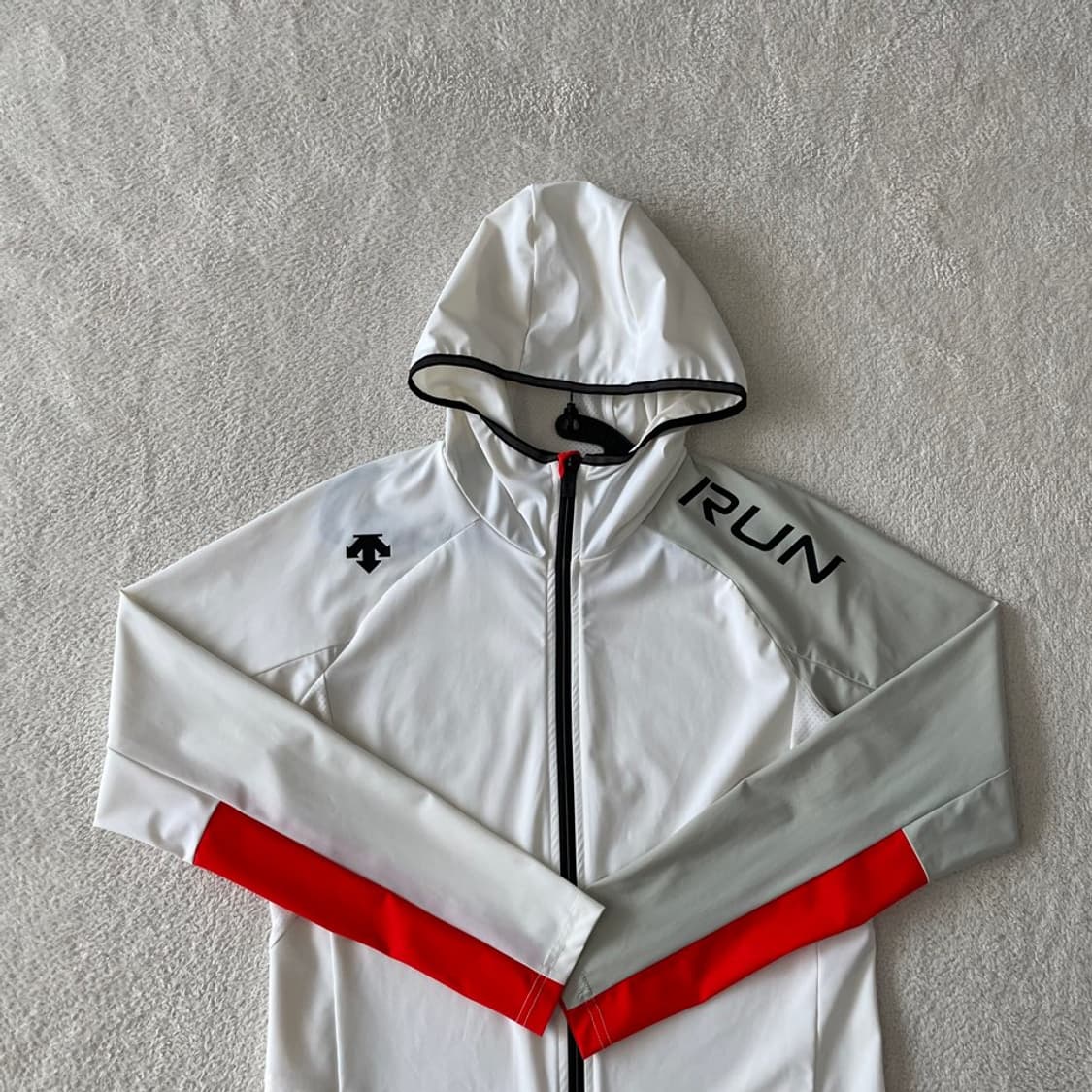 L 데상트 러닝 자켓 100 상품이미지2