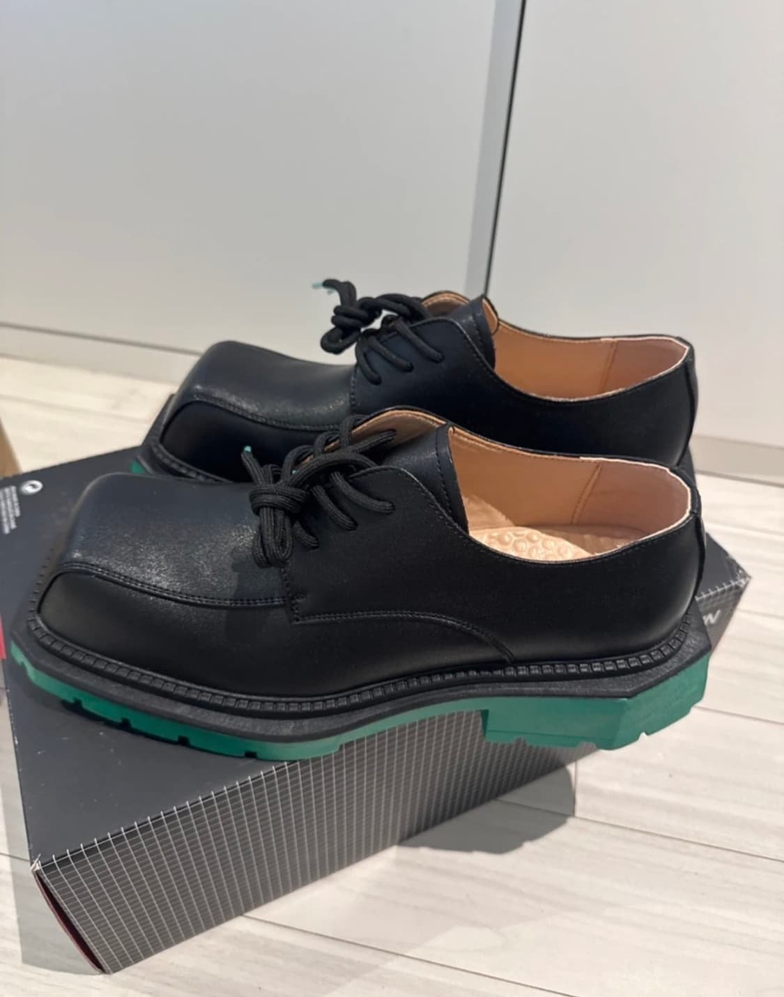 새상품 블랙 더비 슈즈 280 상품이미지1