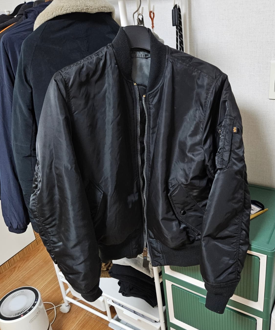 알파인더스트리 MA-1 블랙 버전2 상품이미지2