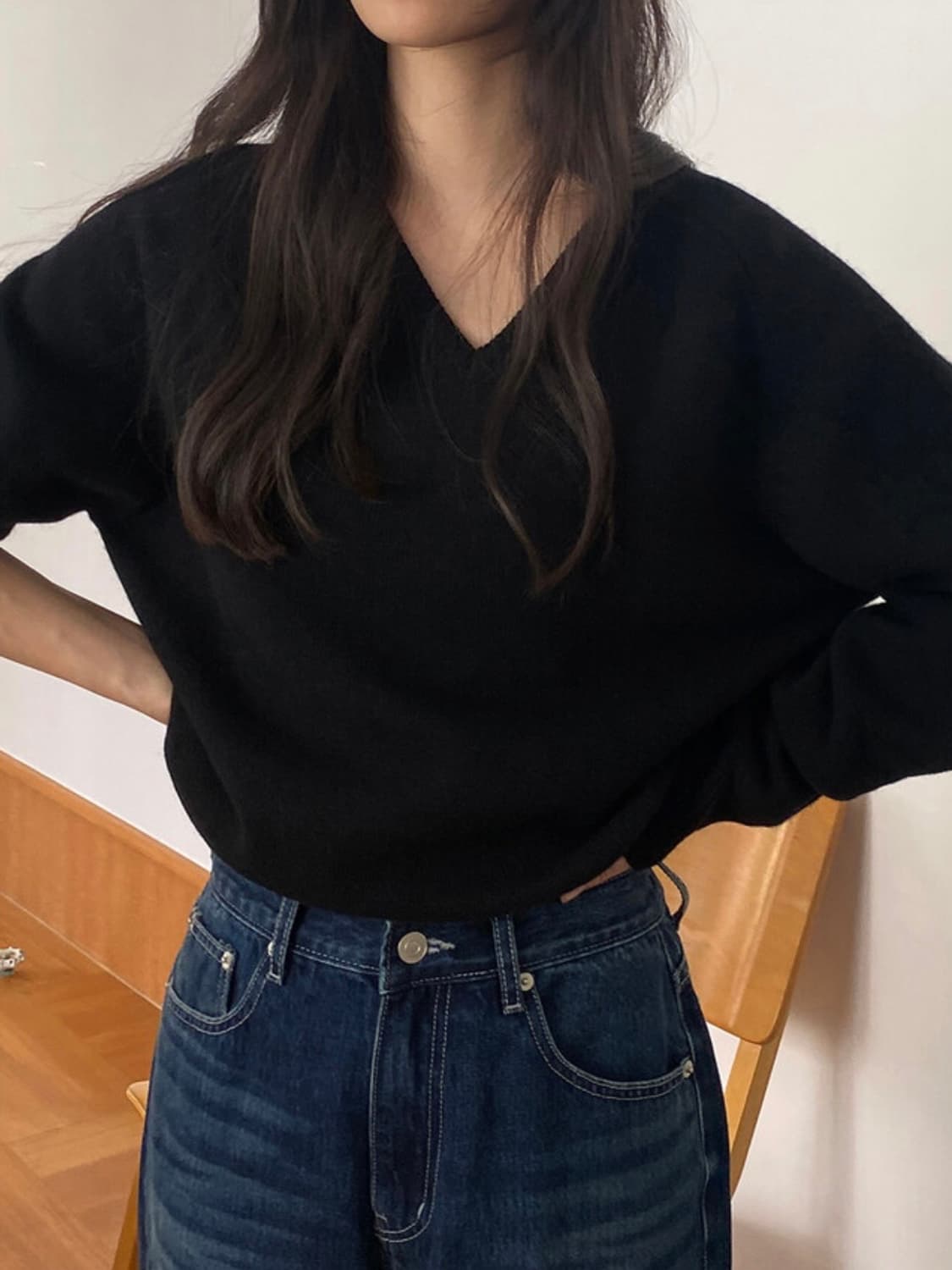 [새상품] 킨다베이지 보주 브이넥 캐시 니트 블랙 상품이미지1