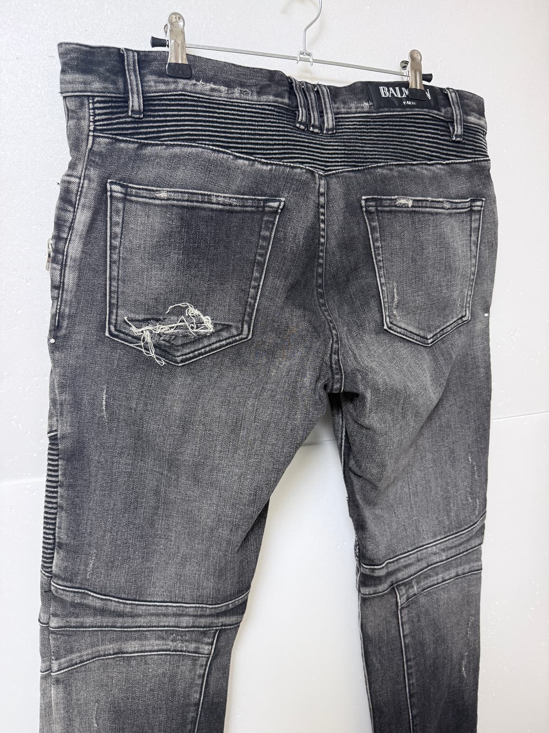 발망(BALMAIN) 디스트로이드 바이커 데님 팬츠 34 데일리  상품이미지4