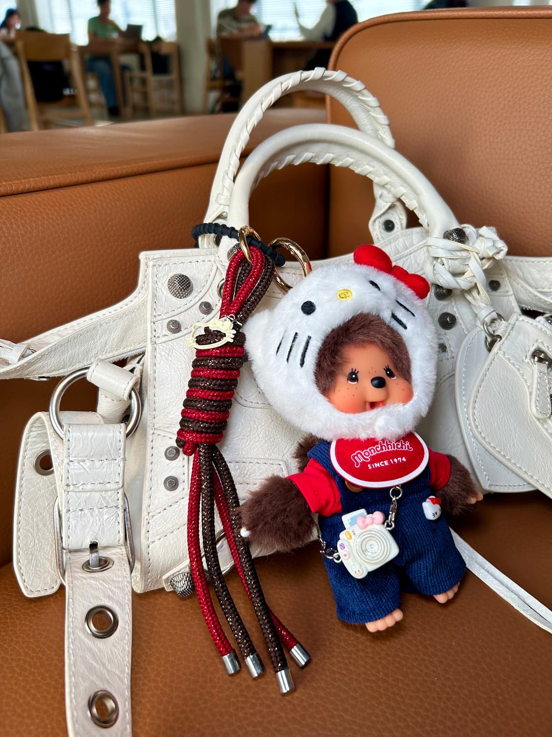 (86)😸정품몬치치 커스텀키링♥️키티무드 멜빵바지 상품이미지9