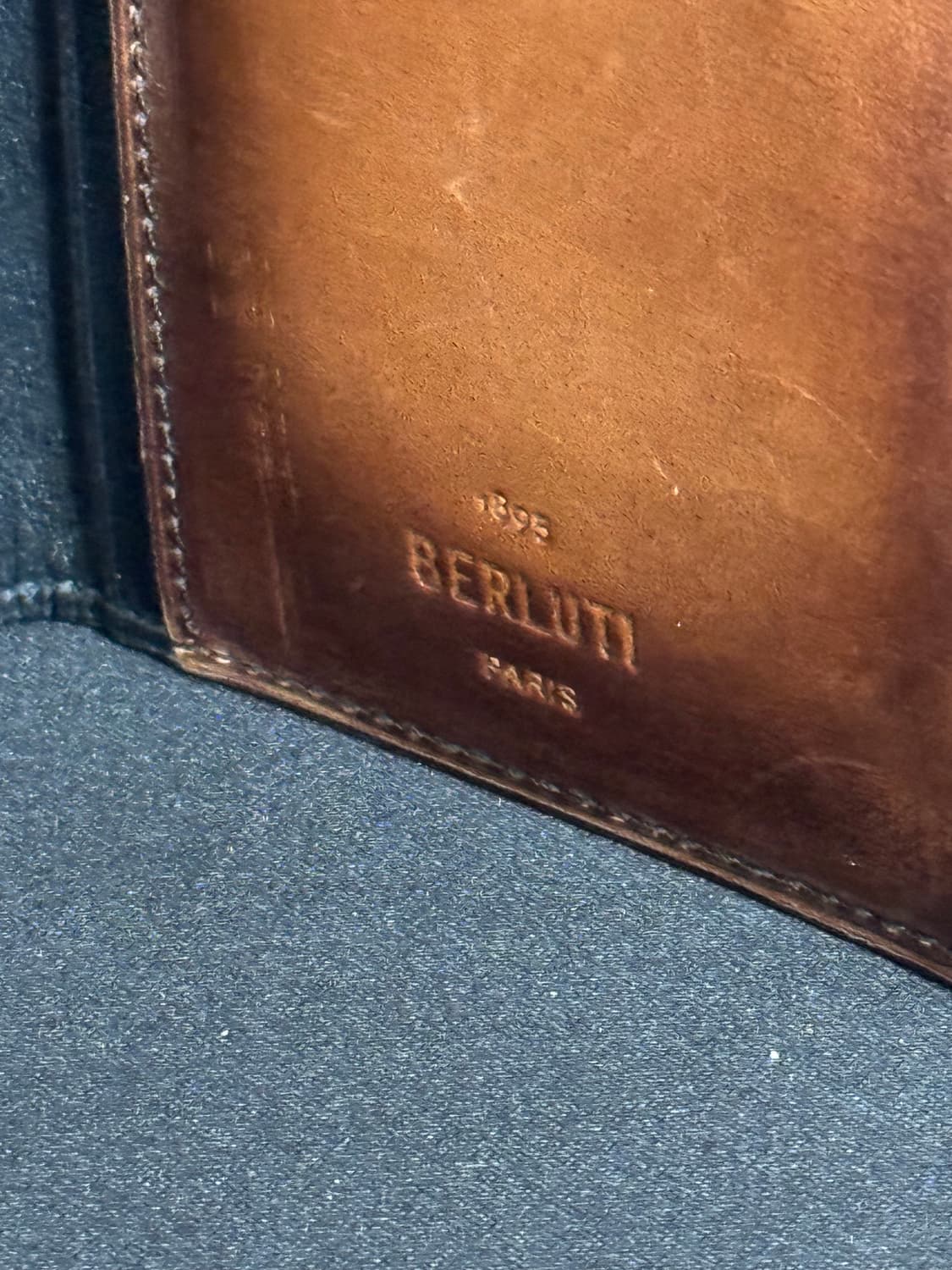 벨루티 스크리토 베네치아 레더 장지갑 상품이미지5