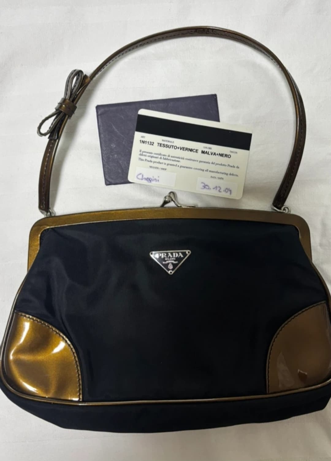 [정품] 프라다 테수토 버니쉬 나일론 빈티지 토트백
 상품이미지1