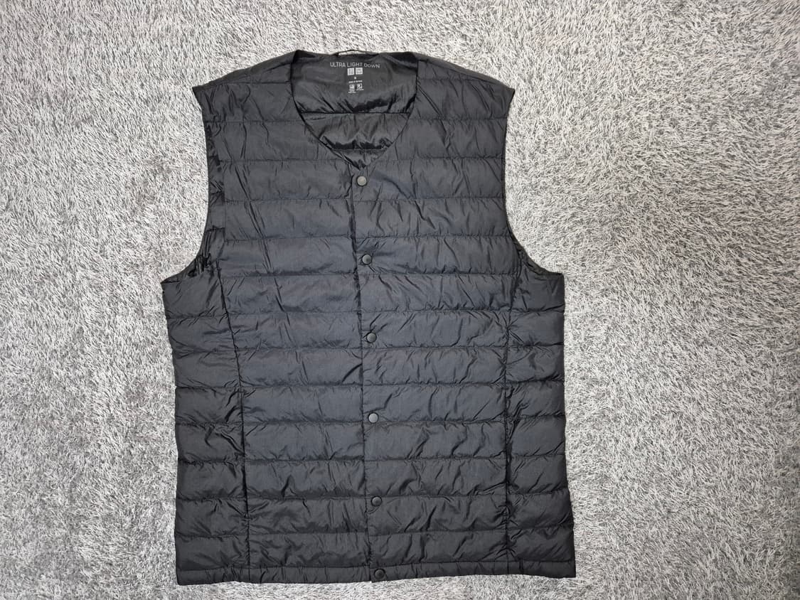 유니클로 남성 울트라라이트 다운조끼 M 상품이미지1