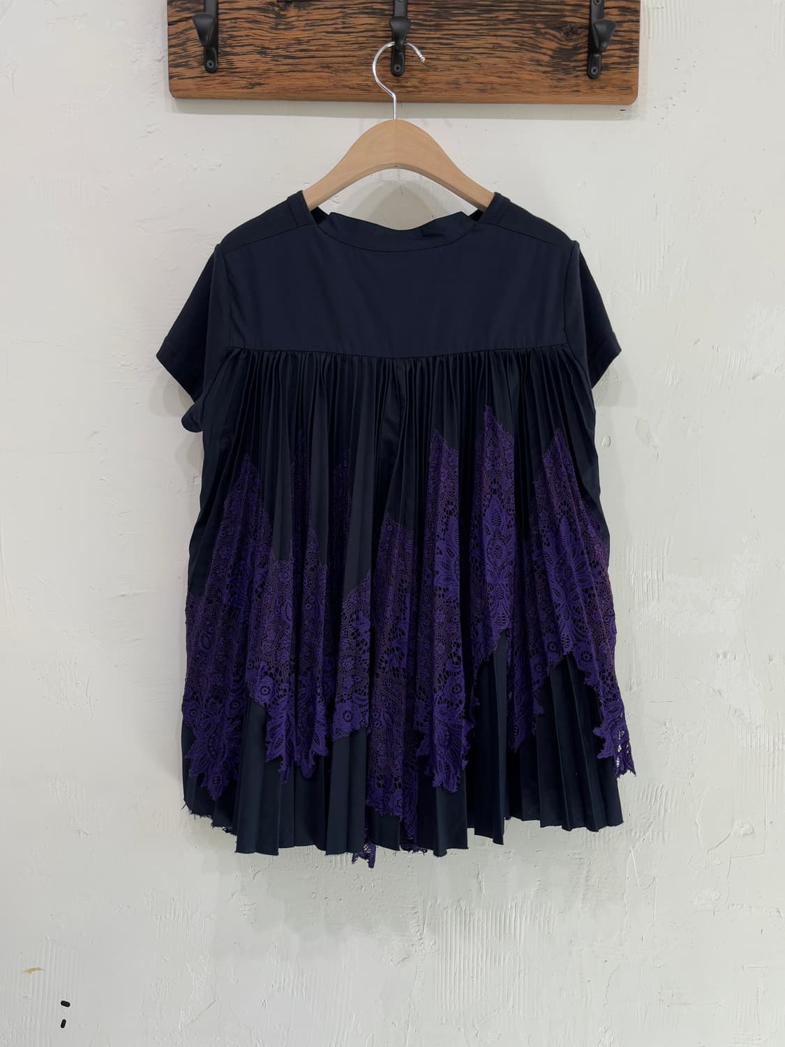 Sacai 사카이 네이비컬러 플리츠 레이어드 티셔츠 상품이미지2