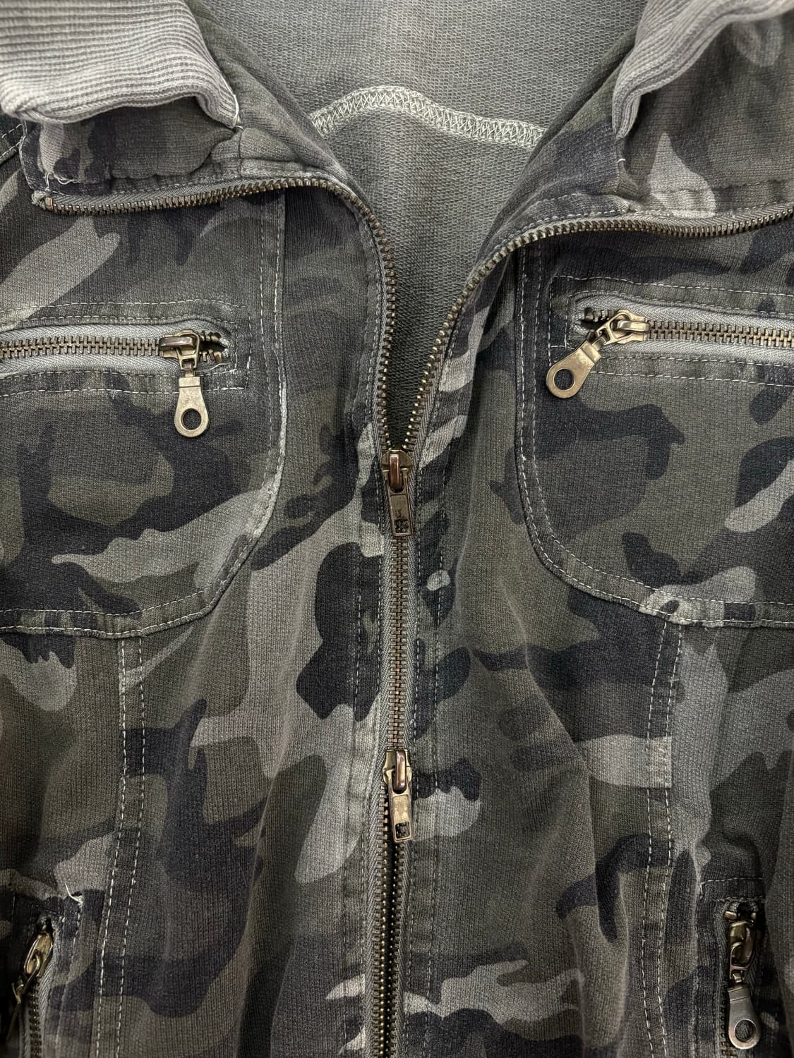 카모 투웨이 집업 상품이미지3