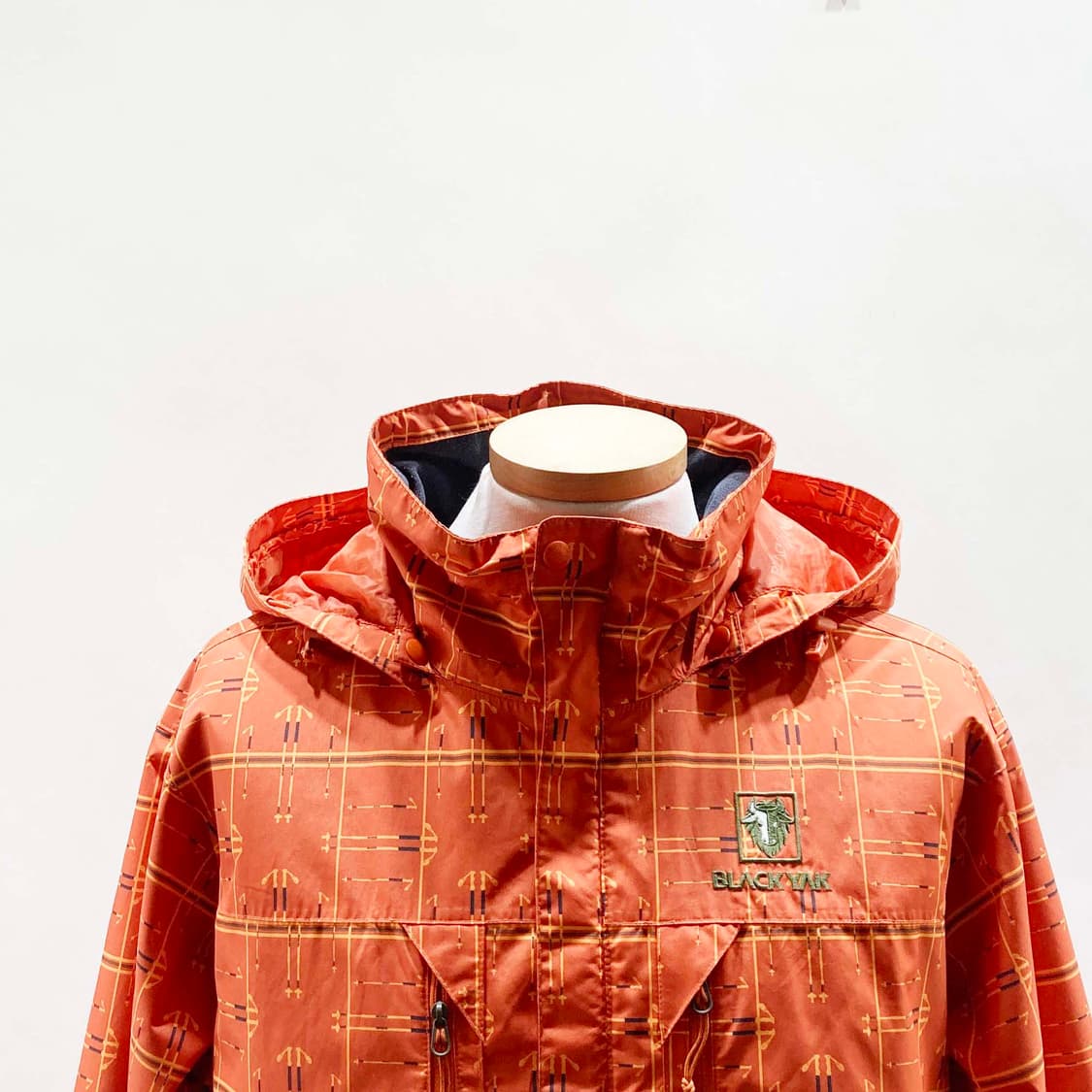 블랙야크 남성바람막이 후드탈착 100  상품이미지2