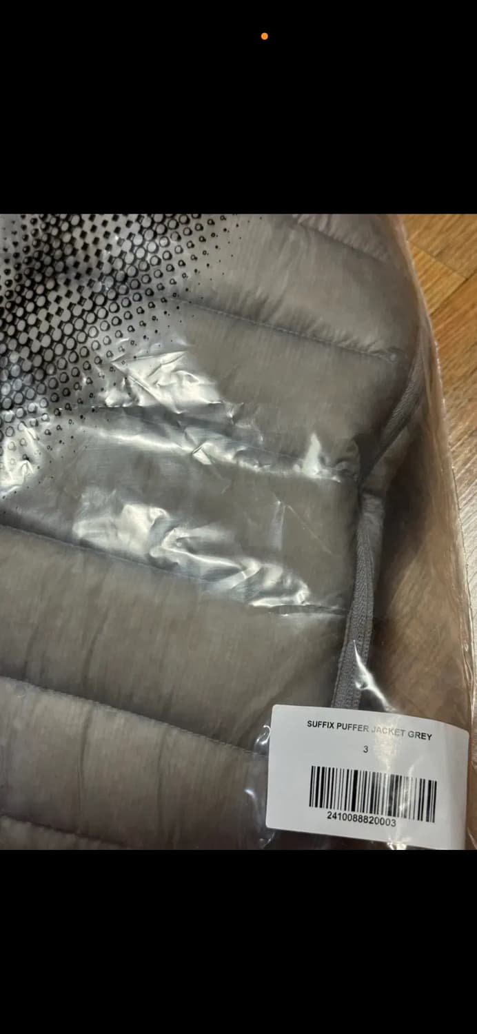 산산기어 24FW 서픽스 푸퍼 그레이3 상태최고… 상품이미지5