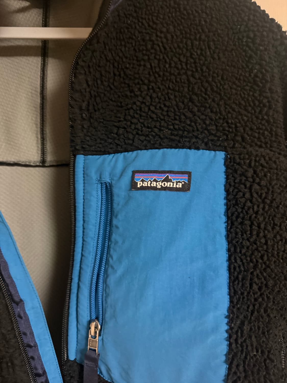 파타고니아 레트로X 23056 블랙 블루 희귀컬러 S 새상품급 상품이미지3