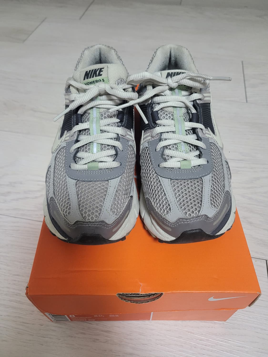 나이키 줌 보메로 5 코블스톤 230 상품이미지2