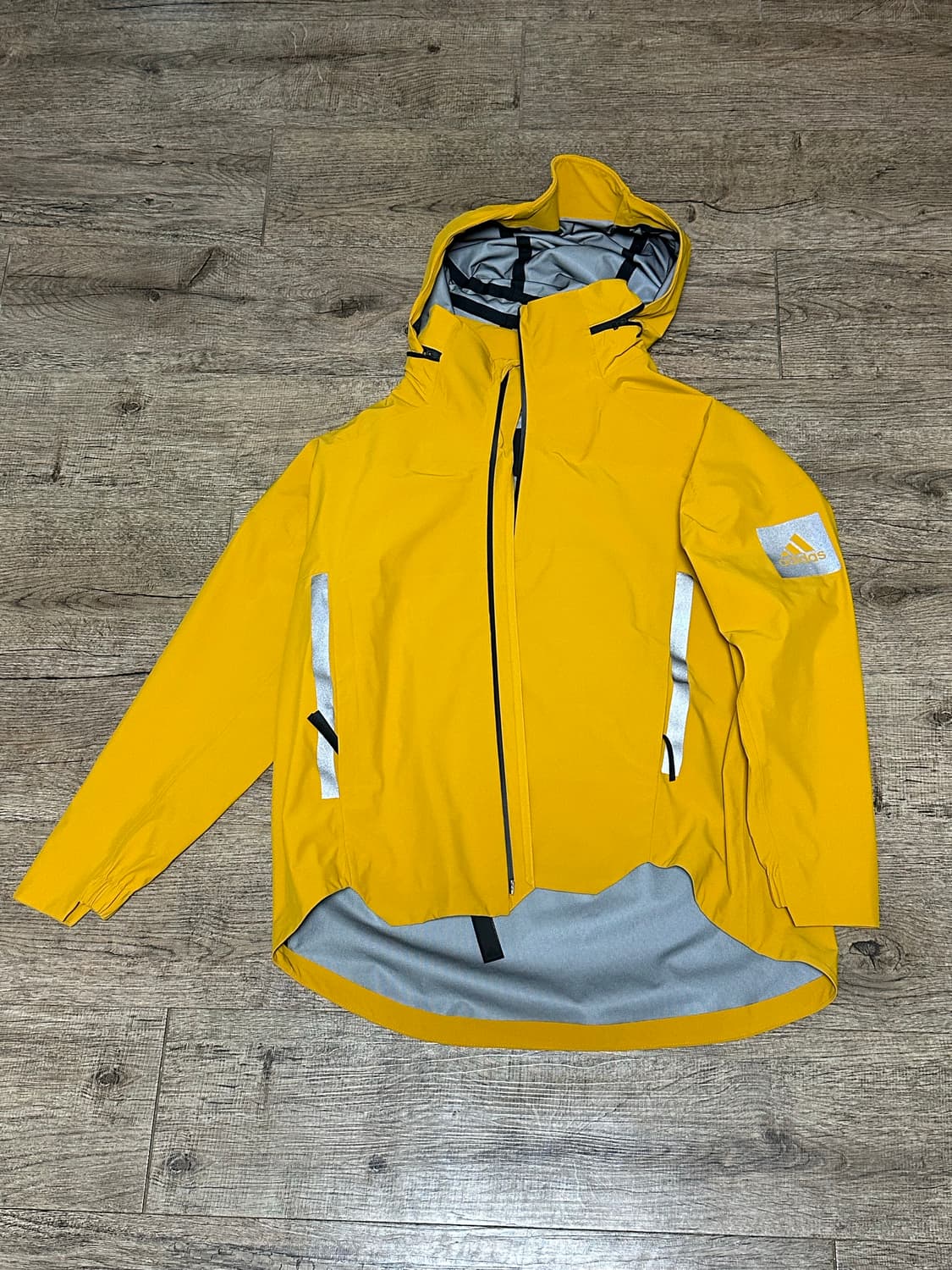 아디다스 마이쉘터 바람막이 상품이미지1