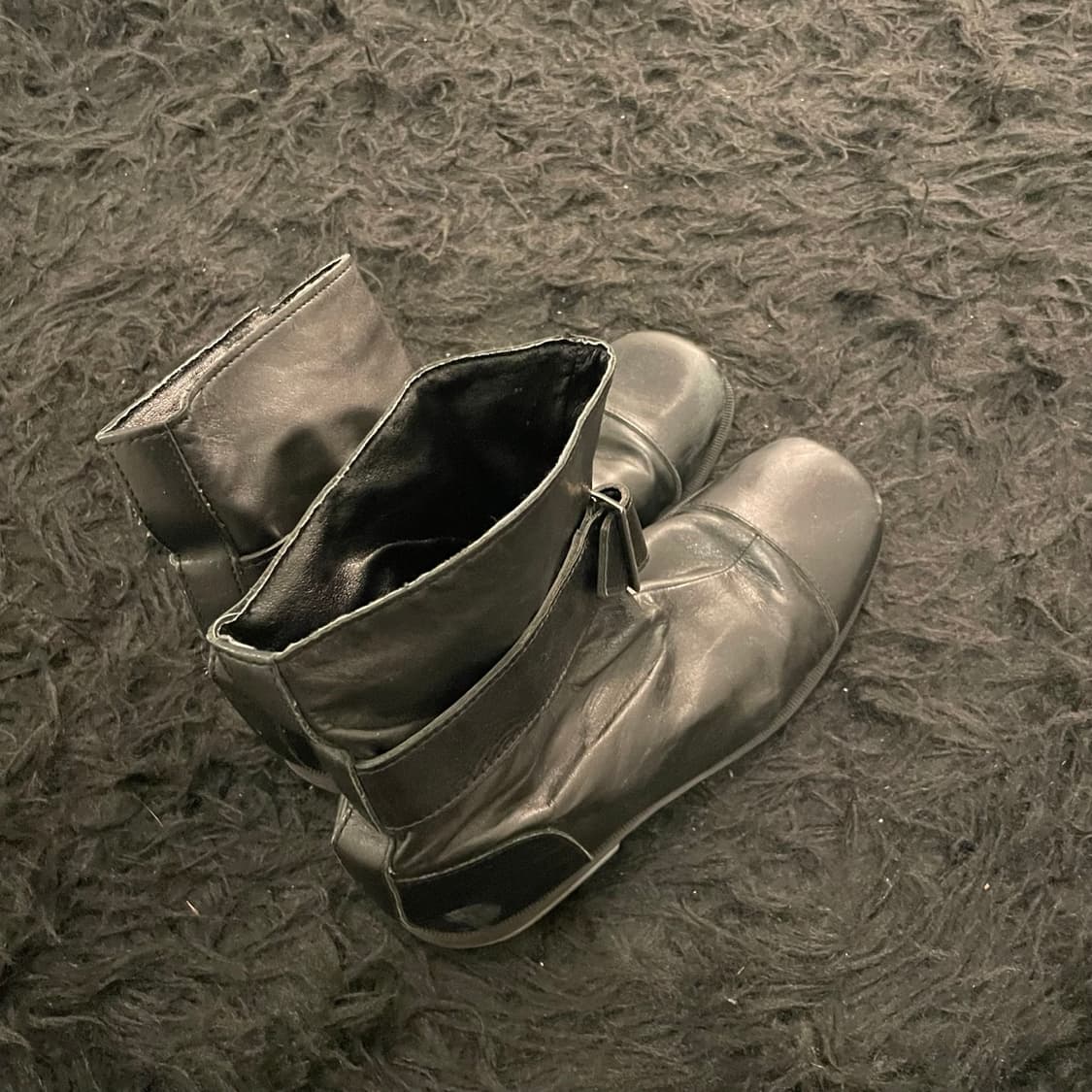 꼼데가르송 스퀘어 토 부츠 (23) 상품이미지3