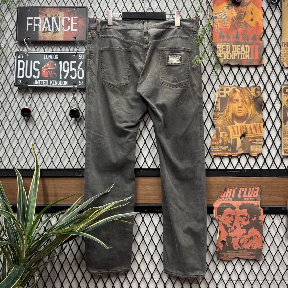 00s 돌체앤가바나 디스트로이드 데님 팬츠 후면 로고 포인트 흑청 상품이미지2