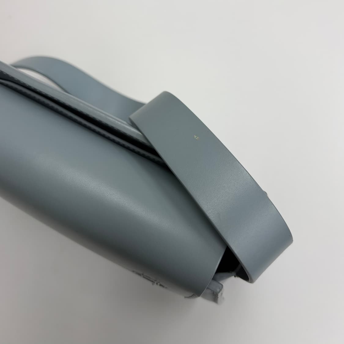 코스 cos 크로스백 상품이미지3