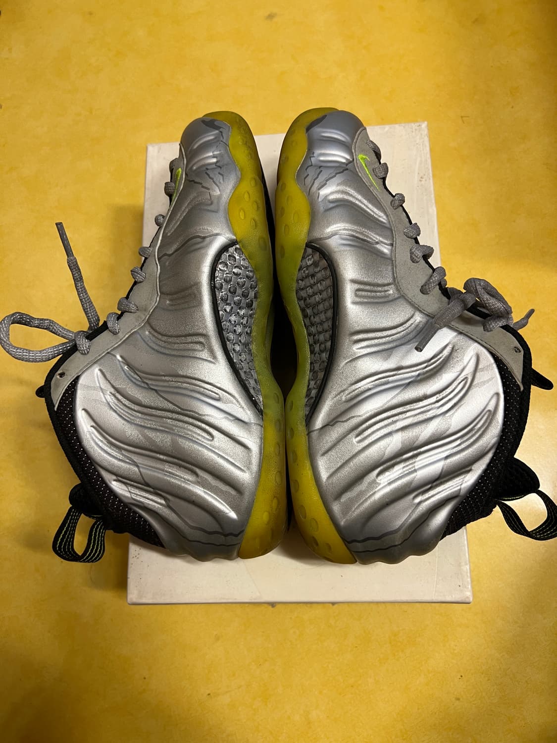 나이키 에어 폼포짓 원 상품이미지3