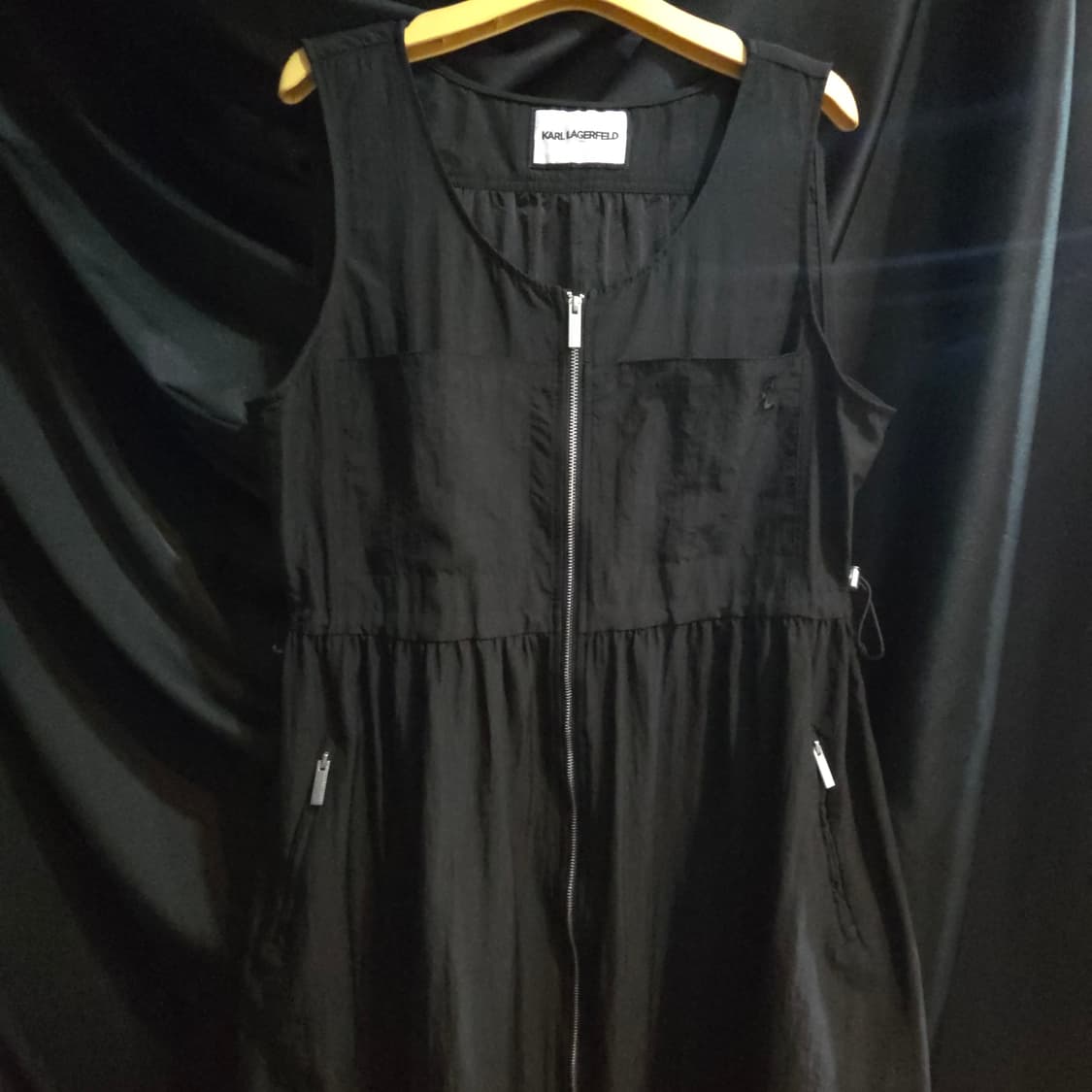 칼라거펠트 슬리브리스 집업원피스 상품이미지2