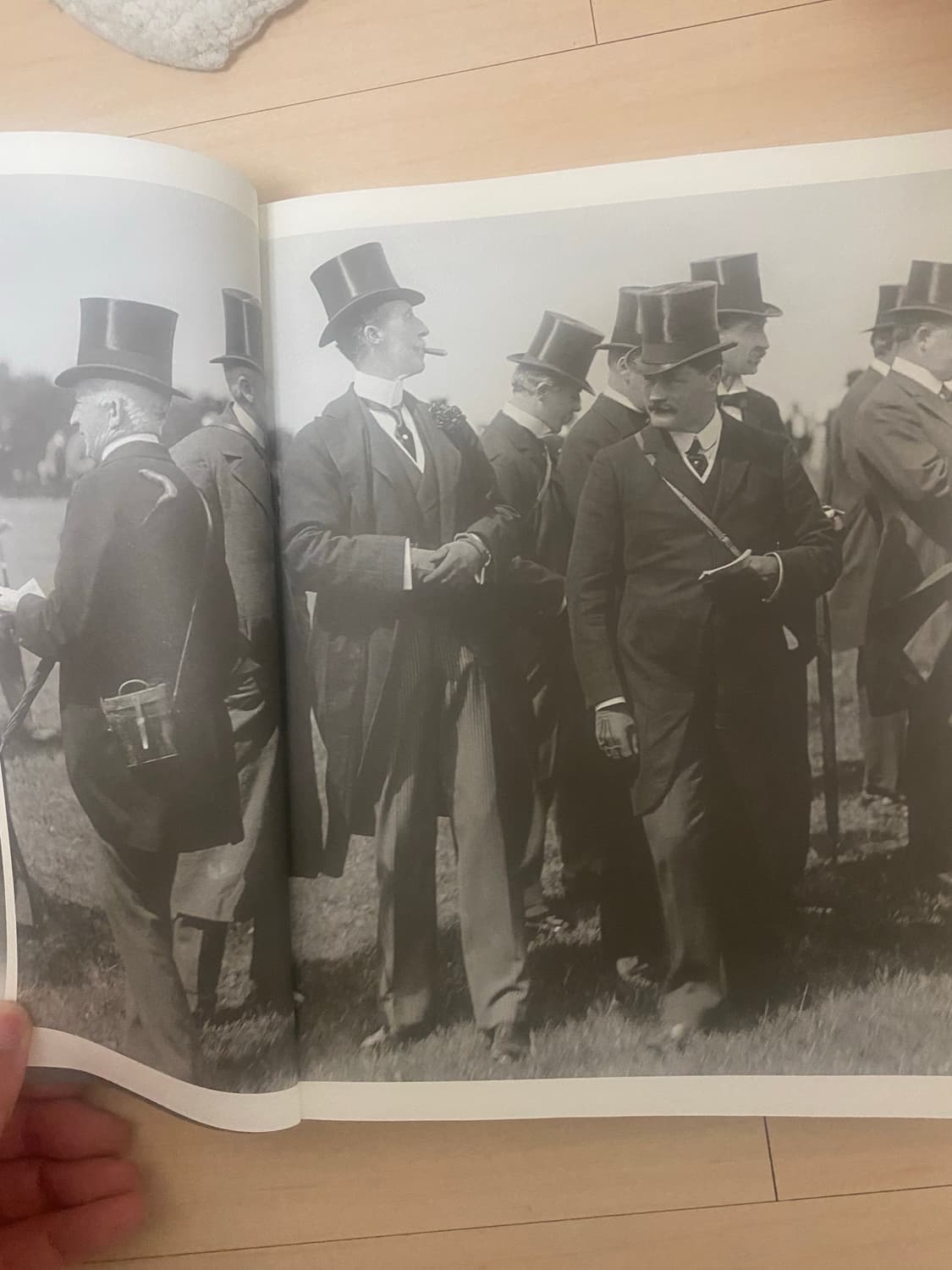 맨즈웨어100년책 상품이미지1