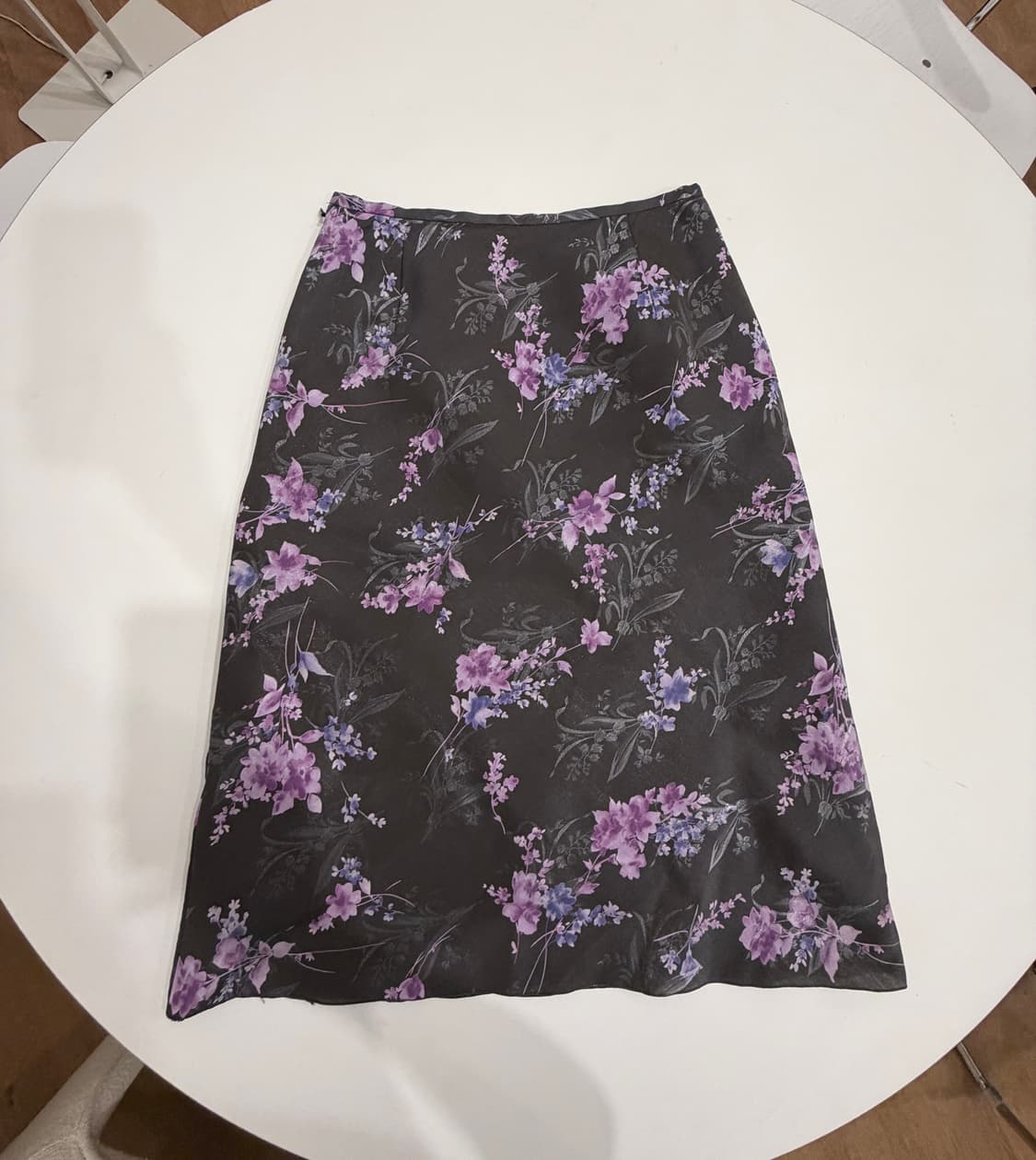 라벤더 플로럴 미디 스커트 상품이미지5