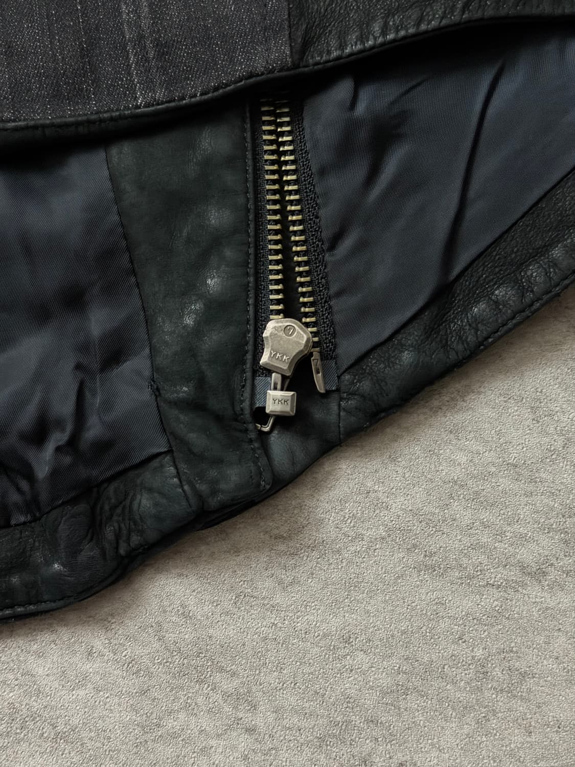 헬무트랭 비대칭 라이더 자켓 상품이미지8