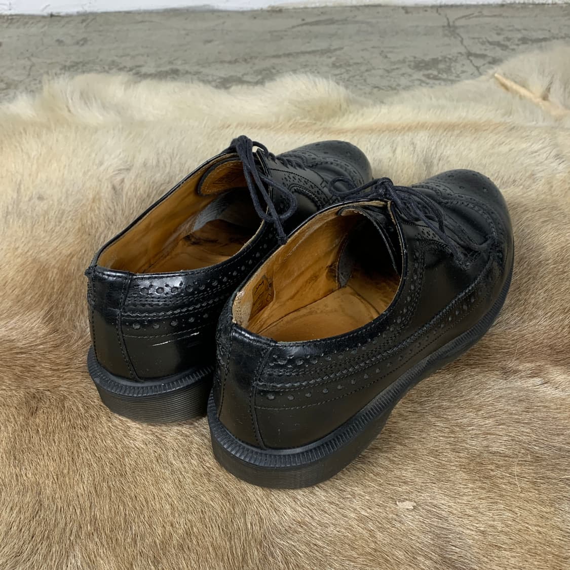 닥터마틴 윙팁 레더 슈즈 상품이미지5