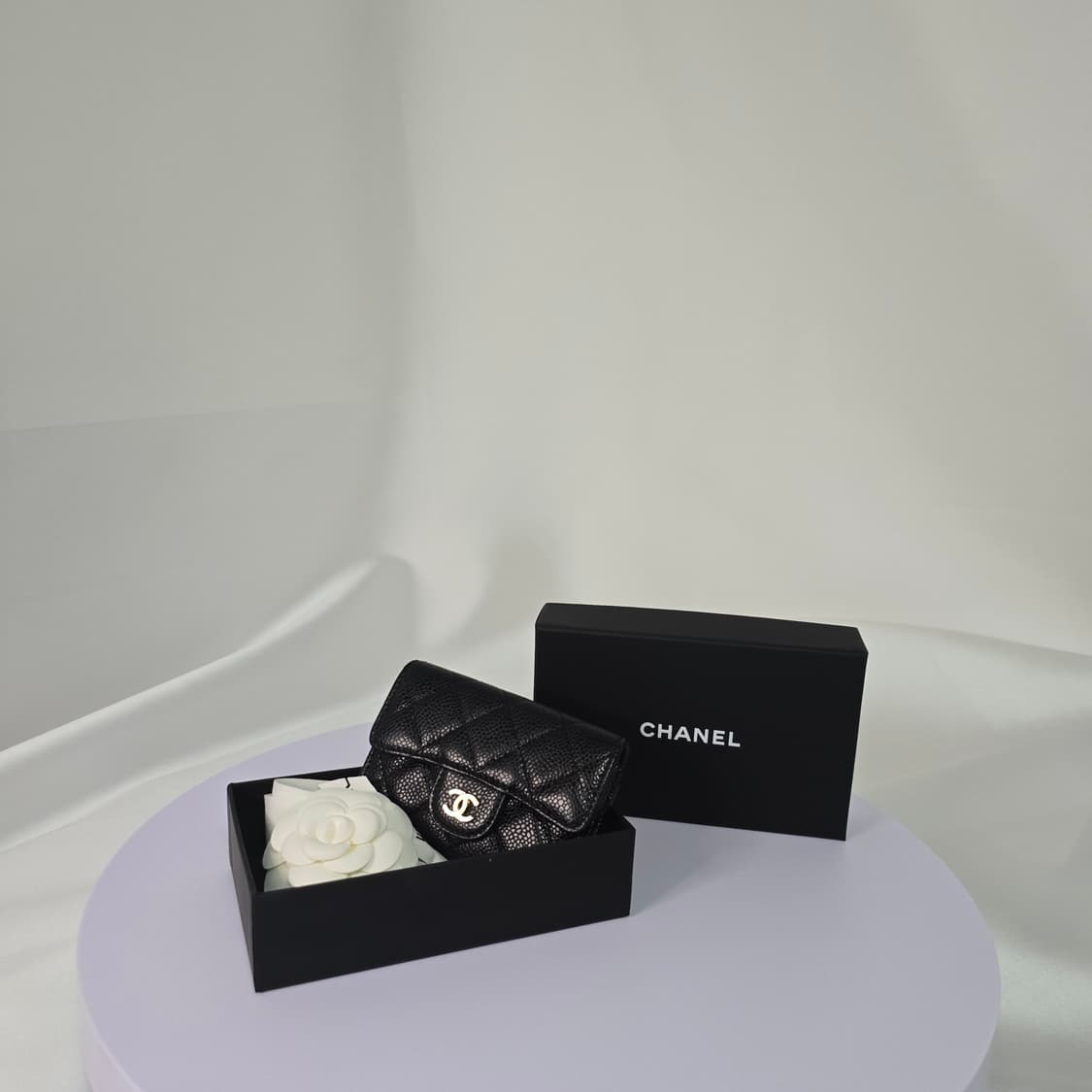 샤넬 카드지갑 캐비어 블랙 금장 상품이미지1