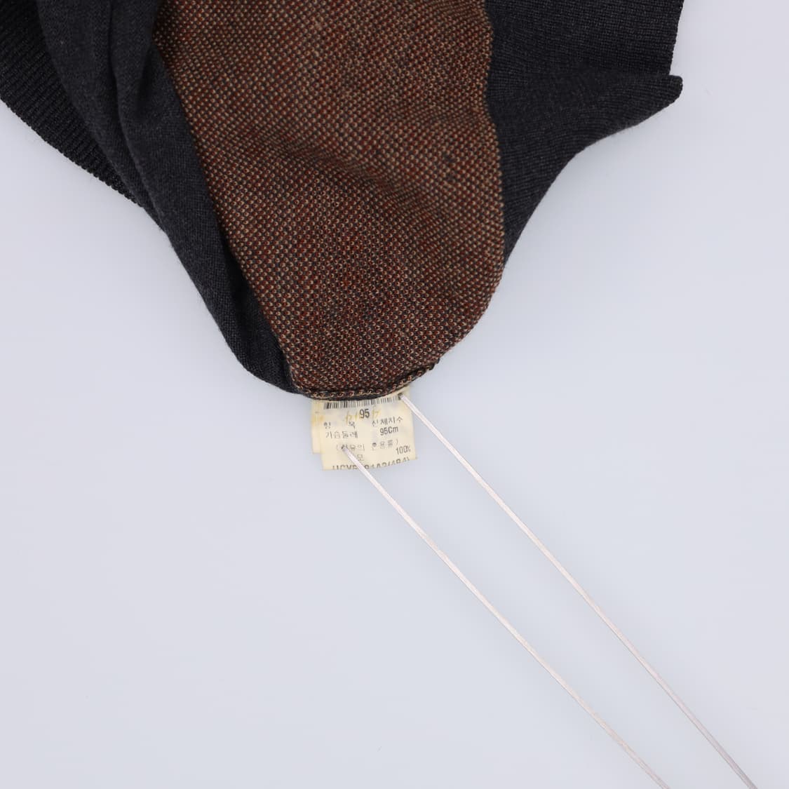 95 입생로랑 빈티지 땡땡이 체크 브이넥 니트 4279 상품이미지5