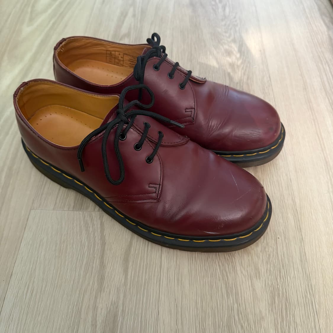 닥터마틴 체리레드 270 상품이미지2