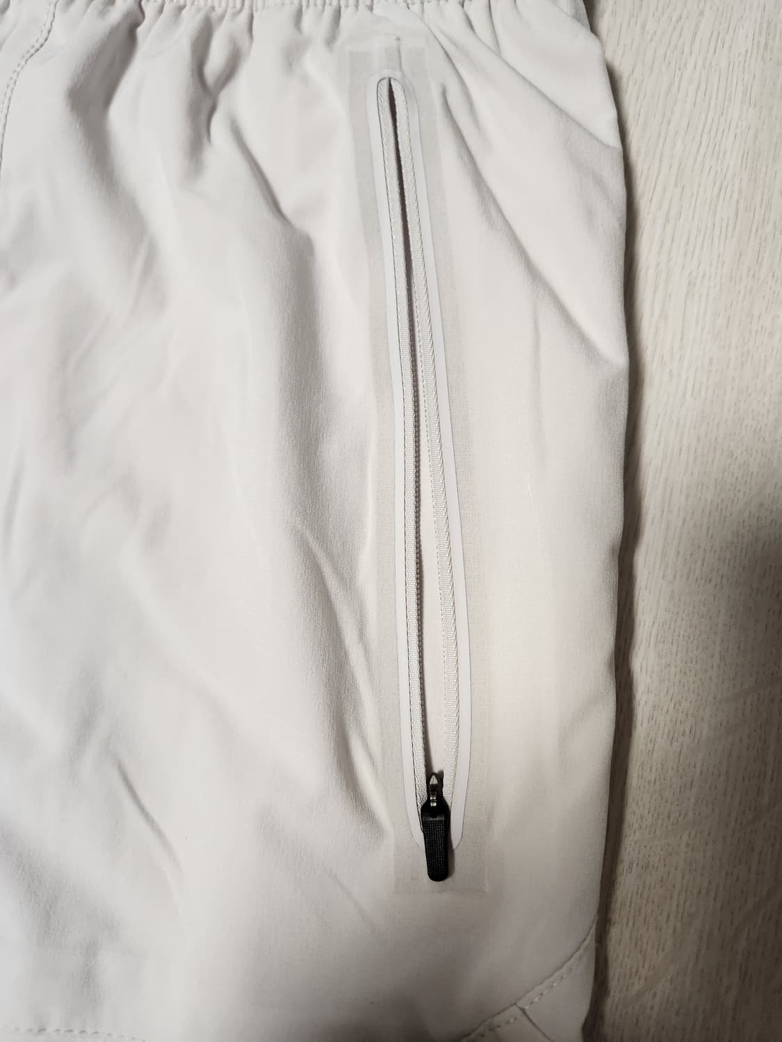 나이키 CRP 3/4 러닝 팬츠 RD 922035-092 사이즈xl

스 상품이미지10