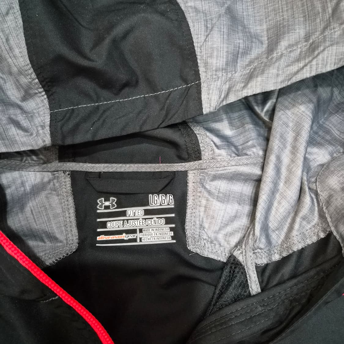 언더아머  바람막이L 상품이미지2